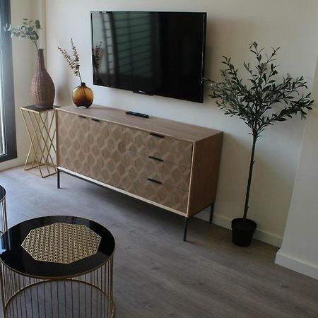 Apartamento En La Playa Malaga ベナハラフェ エクステリア 写真