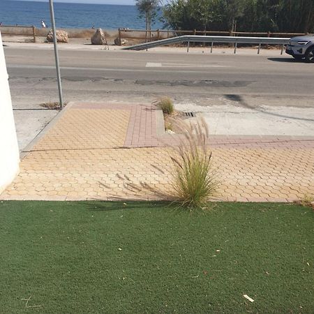 Apartamento En La Playa Malaga ベナハラフェ エクステリア 写真