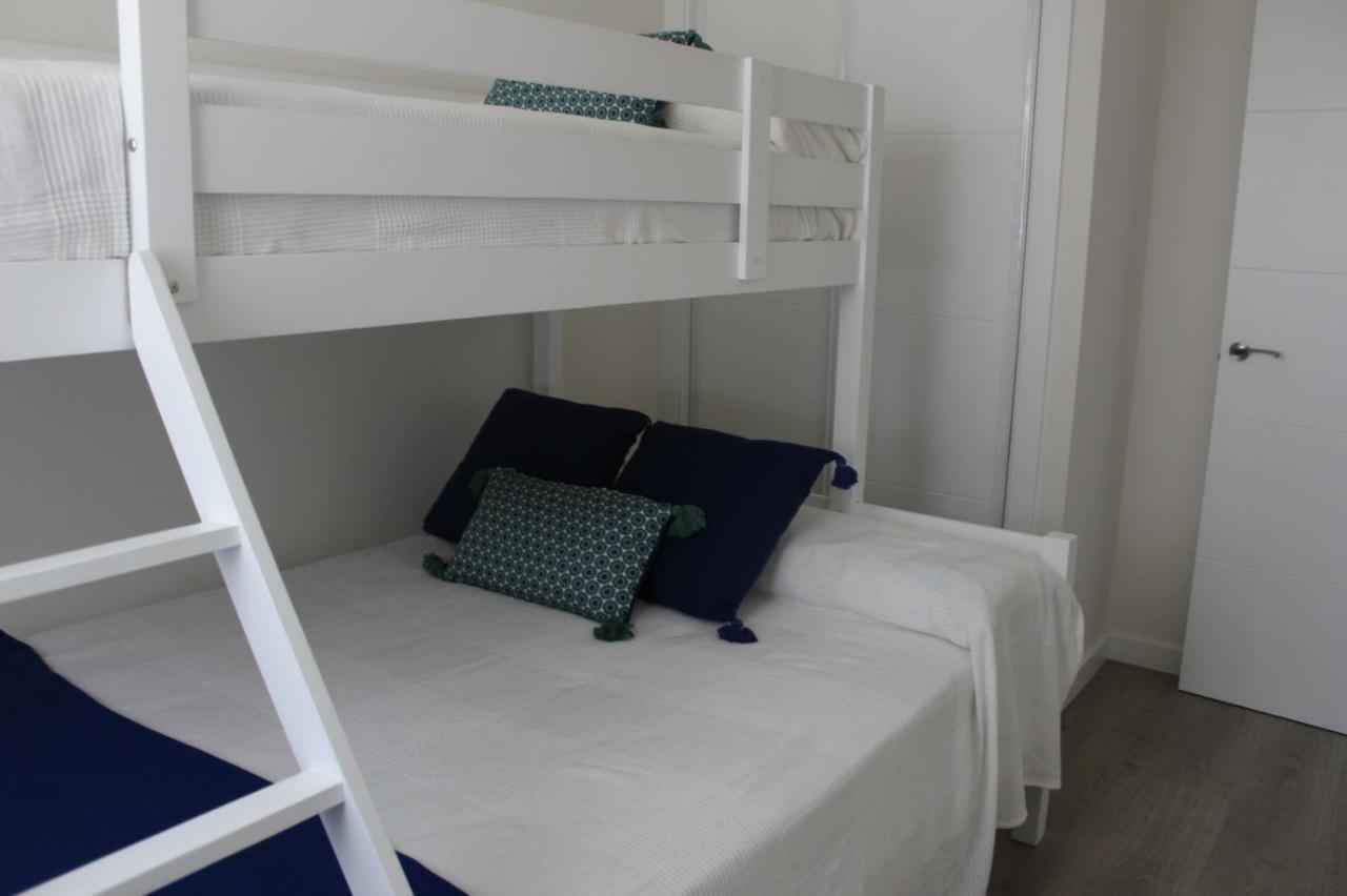 Apartamento En La Playa Malaga ベナハラフェ エクステリア 写真